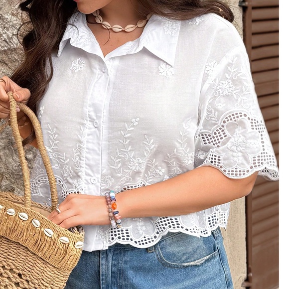 Plus White Floral Embroidered Button Down Cropped Top - Picture 1 of 3